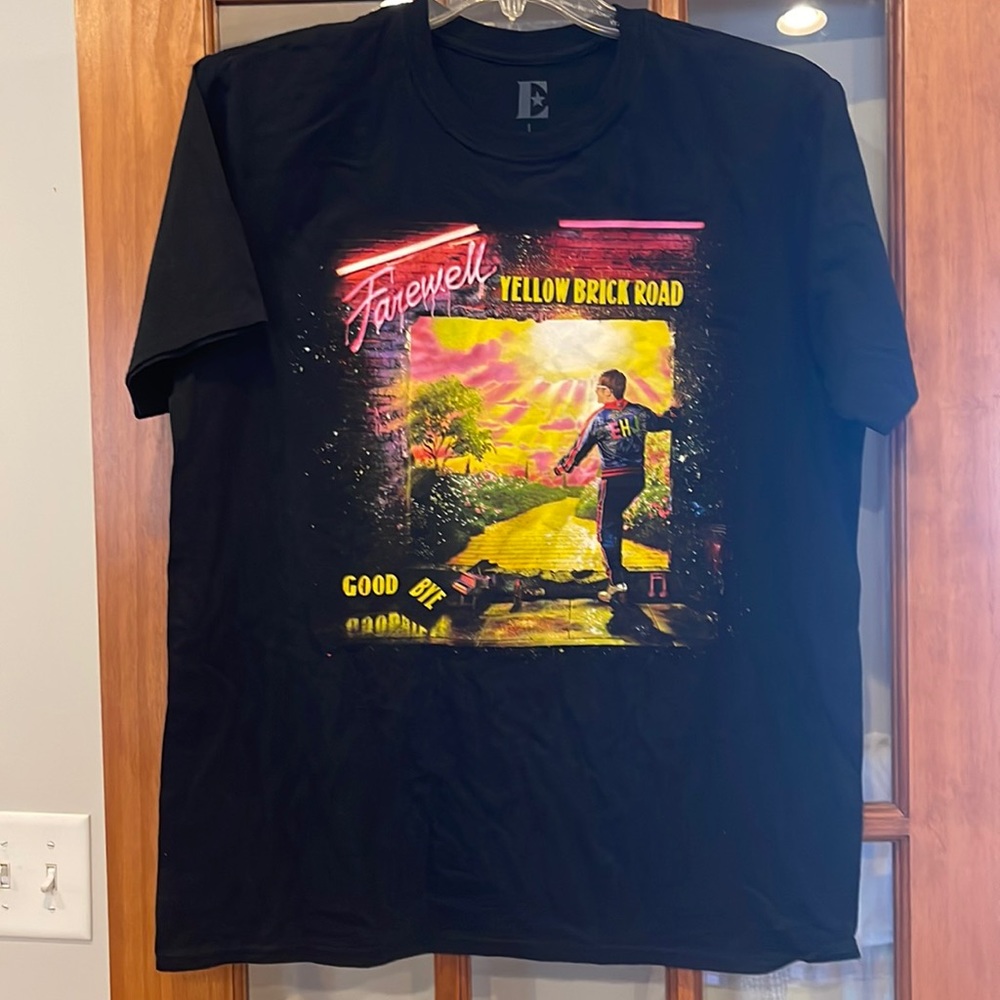 ELTON JOHN 2018 TOUR SHIRT